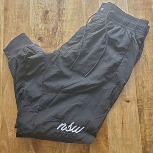 nike nsw woven joggers